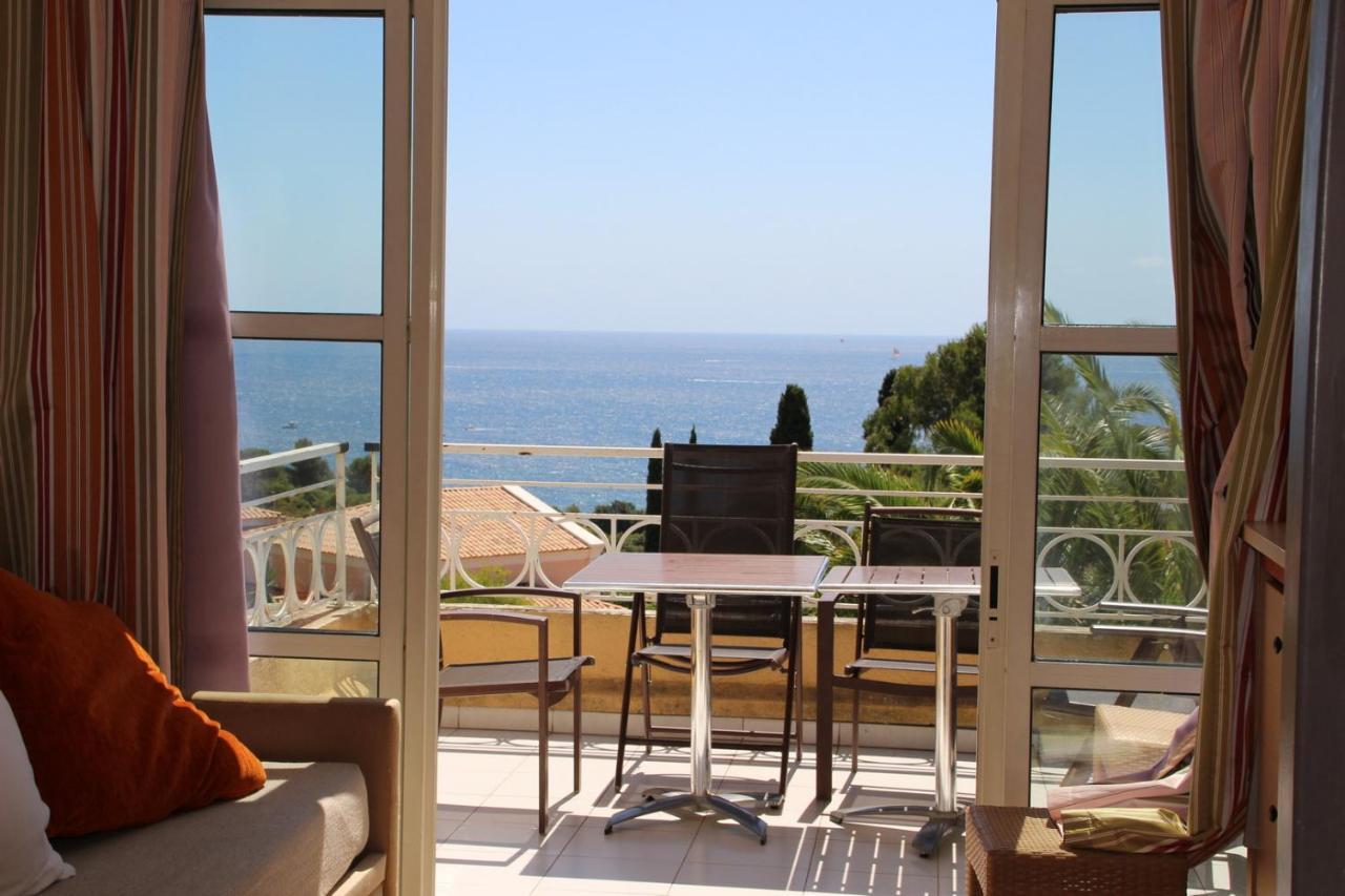 Superbe Appartement Avec Vue Mer Et Piscine Saint-Raphaël Exteriör bild